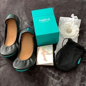 Tieks (black)